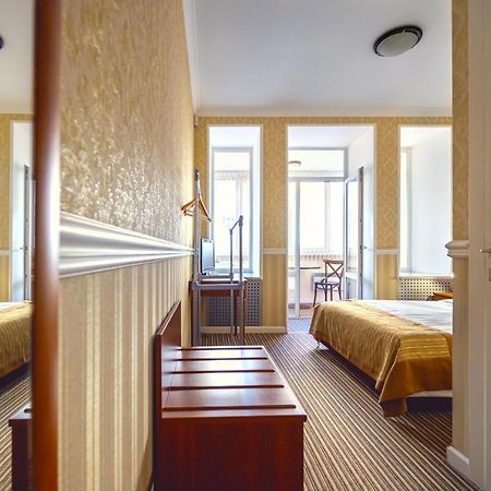 Consul Hotel Консул Odessa Dış mekan fotoğraf