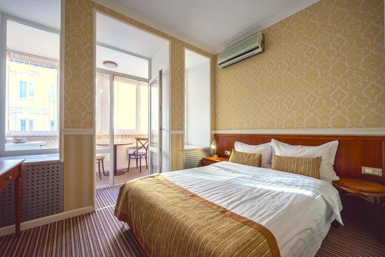 Consul Hotel Консул Odessa Dış mekan fotoğraf