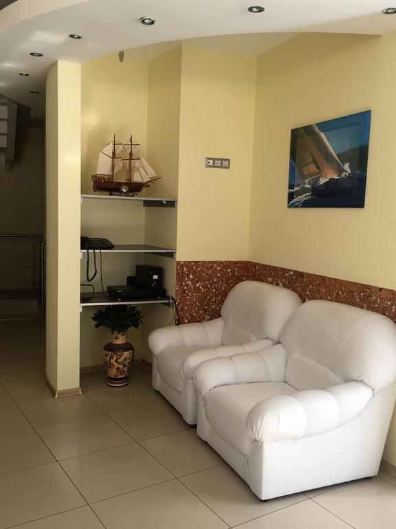 Consul Hotel Консул Odessa Dış mekan fotoğraf