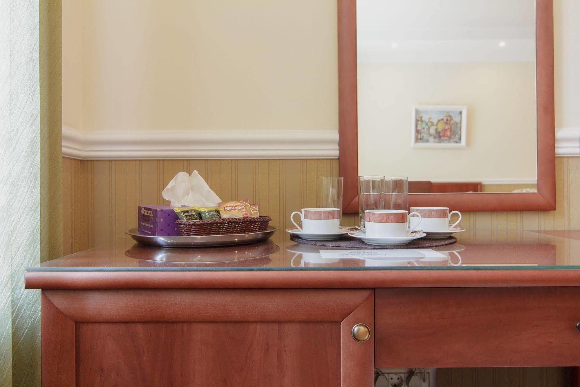 Consul Hotel Консул Odessa Dış mekan fotoğraf