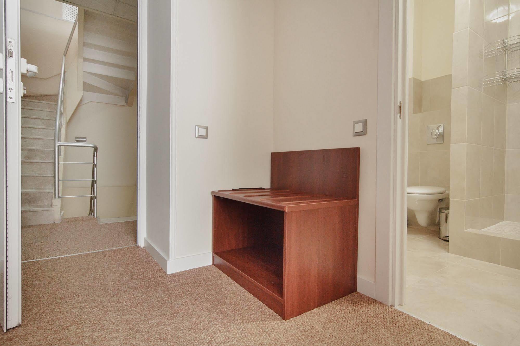 Consul Hotel Консул Odessa Dış mekan fotoğraf